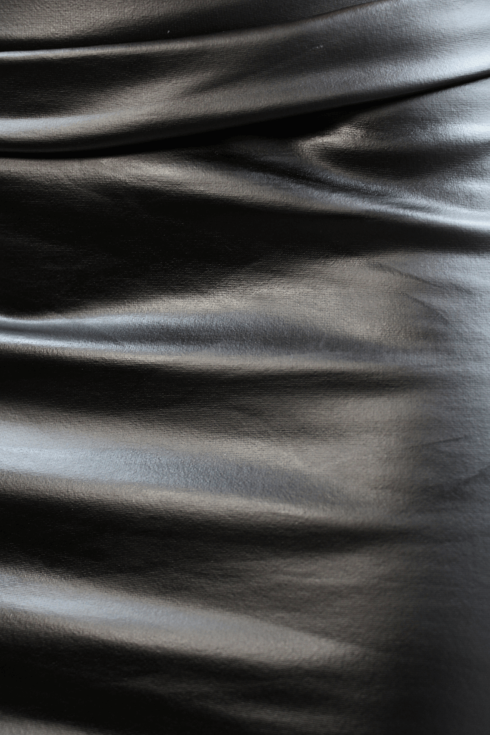 Jupe noire en simili cuir mat Sifia
