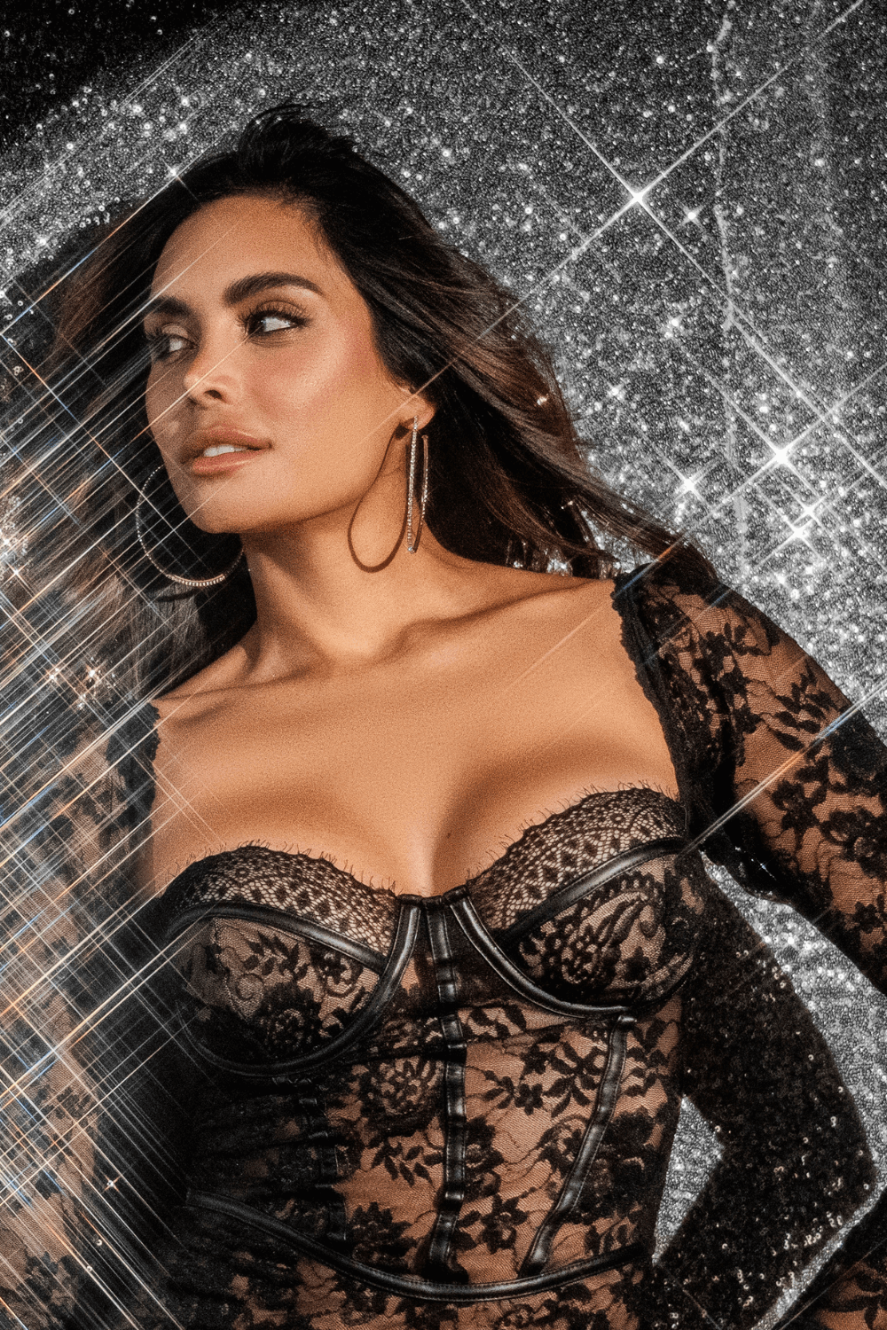 Vestido de encaje transparente de manga larga con tanga