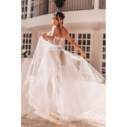 Ensemble 4 pièces blanc, bustier, string et 2 jarretières